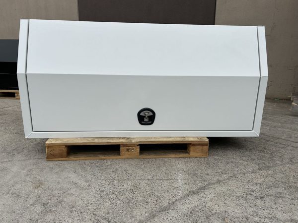 White 1800x600x850mm Flat Plate Full Door Aluminium Toolbox