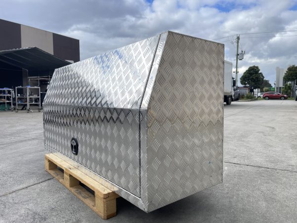 1800x600x850mm Checker Plate Full Door Aluminium Ute Toolbox - Image 2