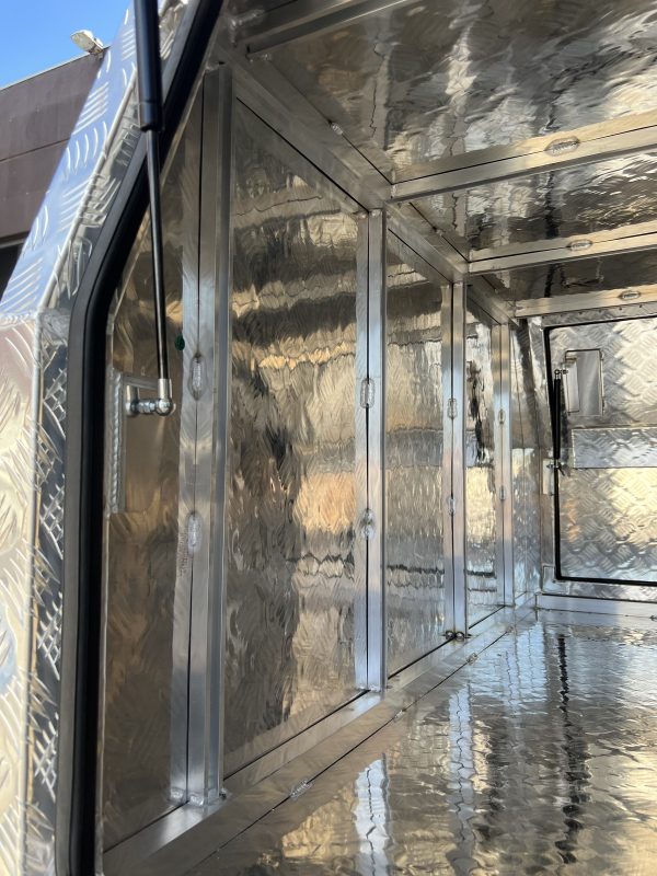 900mm Checker Plate Aluminium Canopy - Image 3