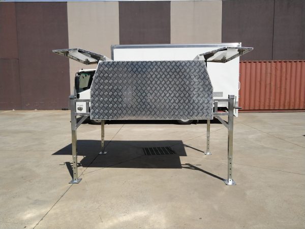 1200mm Jack Off Checker Plate Aluminium Canopy
