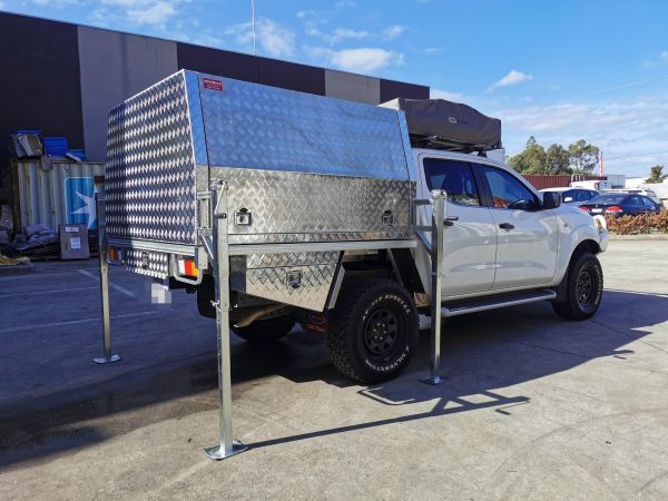 1800mm x 1000mm High Checker Plate Aluminium Canopy - Image 6