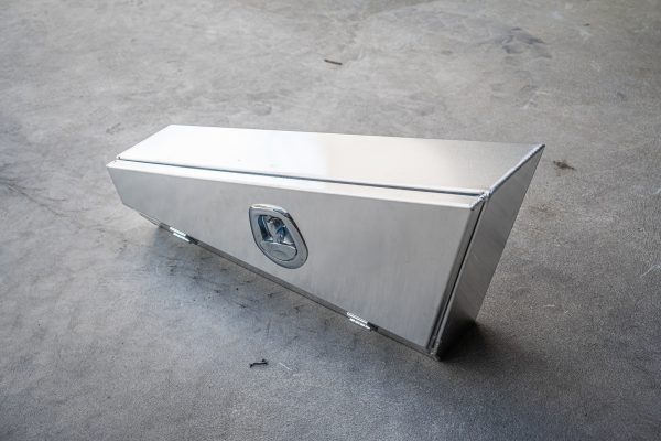 780mm Double Tapered Ute Under Tray Tool Box - Image 5