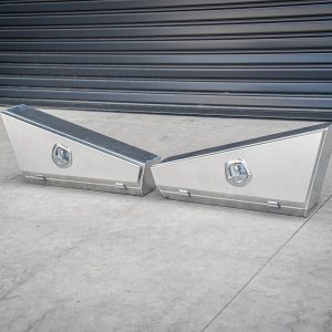 1008mm Double Tapered Under Tray Tool Box