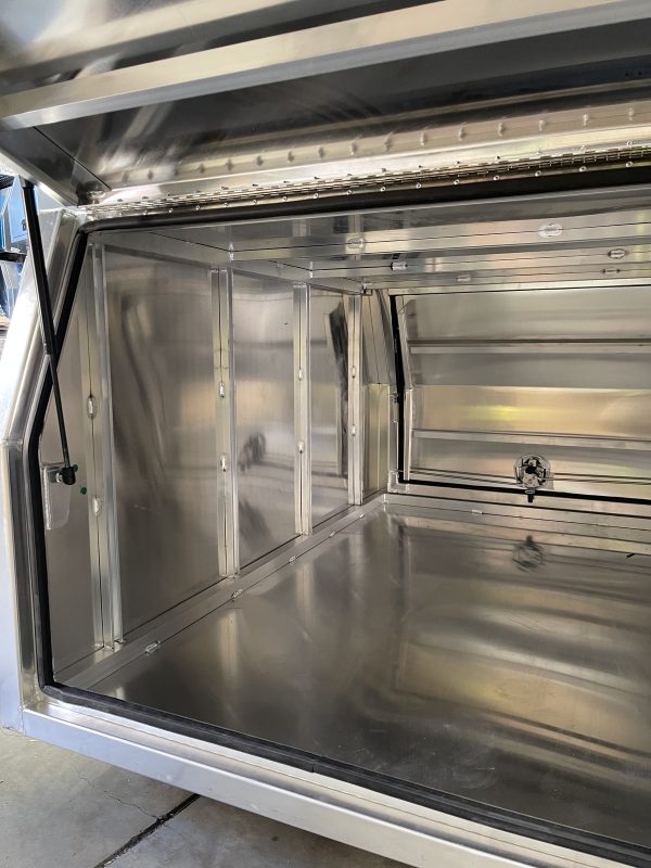 1100mm Flat Plate Aluminium Ute Canopy - Image 3