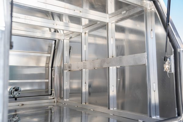 1400mm Flat Plate Aluminium Ute Canopy - Image 4