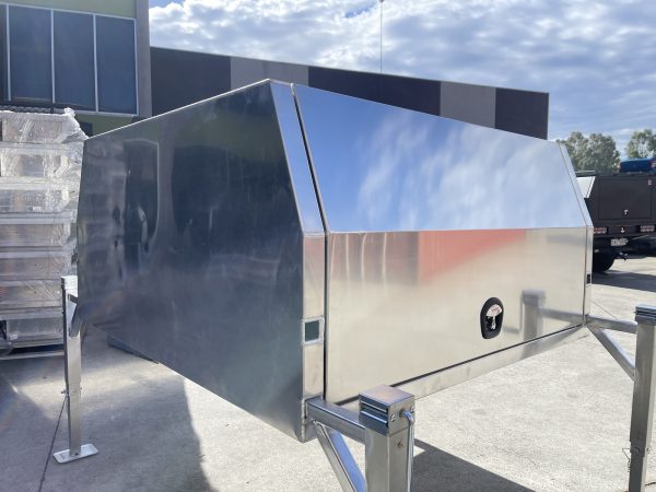 1775mm x 1500mm x 1000mm High Jack Off Flat Plate Aluminium Canopy - Image 2