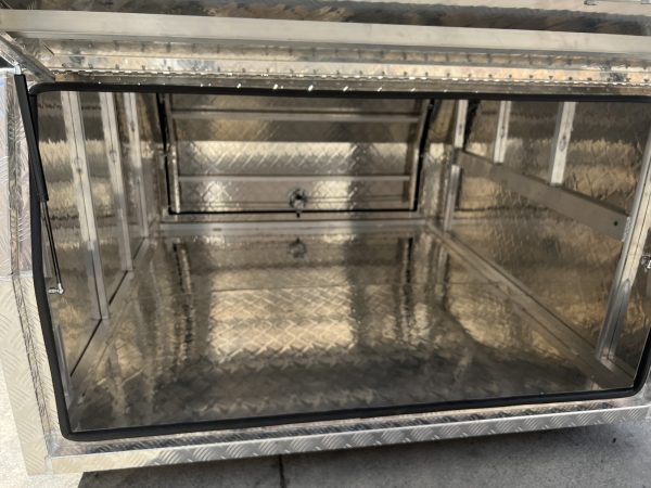 1600mm Checker Plate Aluminium Canopy - Image 2