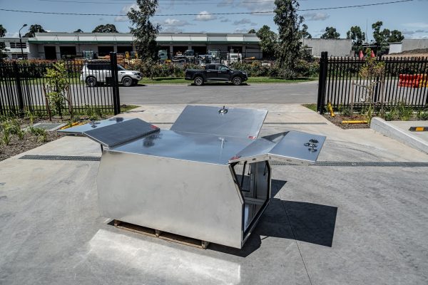 3 Doors 1200mm Flat Plate Aluminium Canopy - Image 2