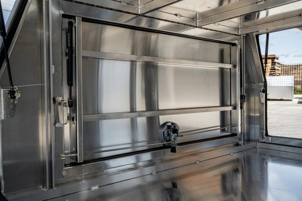3 Doors 1200mm Flat Plate Aluminium Canopy - Image 6