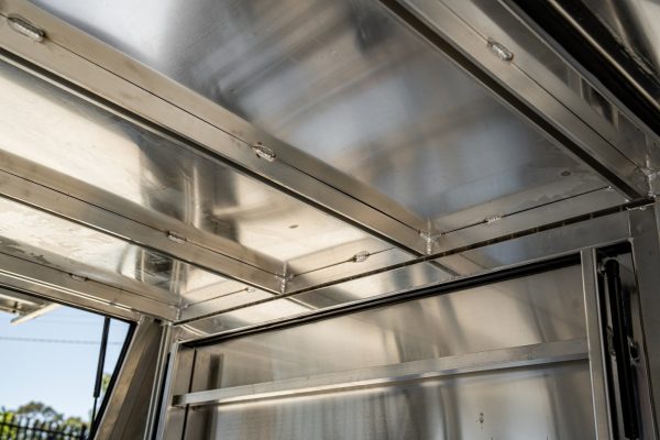 3 Doors 1200mm Flat Plate Aluminium Canopy - Image 8
