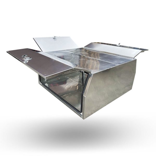 3 Doors 1600mm Flat Plate Aluminium Canopy - Image 3