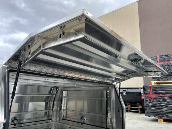 3 Doors 1600mm Flat Plate Aluminium Canopy - Image 6