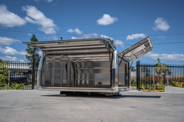 1800mm x 1m High 3 Doors Aluminium Ute Canopy - Image 2