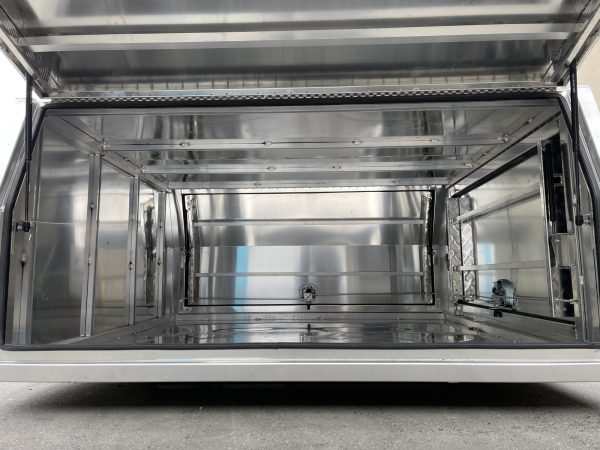 3 Doors 1800mm Flat Plate Aluminium Ute Canopy - Image 5
