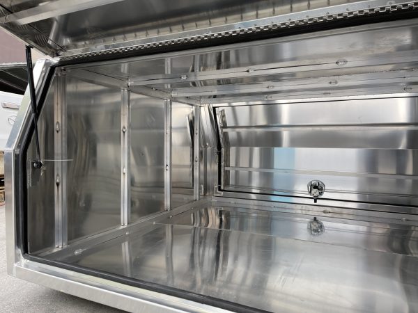 3 Doors 1800mm Flat Plate Aluminium Ute Canopy - Image 6