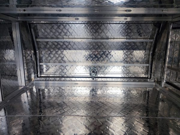 1800mm 3 Doors Aluminium Ute Canopy - Image 2