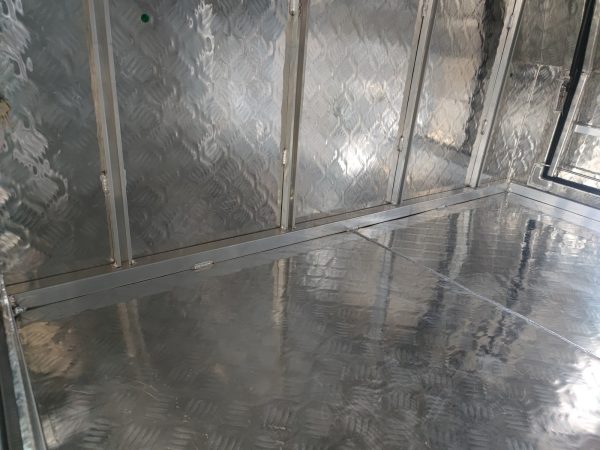 2400mm 3 Doors Aluminium Ute Canopy - Image 5