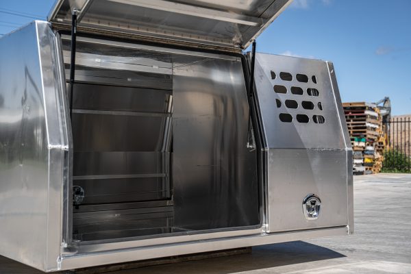 1600mm 1m High Aluminium Ute Canopy With 1/4 Dog Box - Image 3