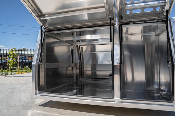 1800mm 1m High Aluminium Ute Canopy With 1/4 Dog Box - Image 4