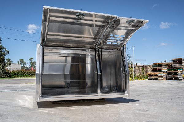 1800mm 1m High Aluminium Ute Canopy With 1/4 Dog Box - Image 6