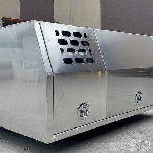1800mm Flat Aluminium Canopy With Full Dog Box Section