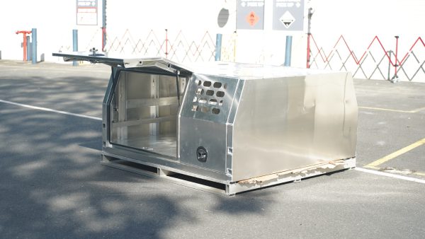 1800mm Aluminium Canopy With Full Dog Box - Image 2